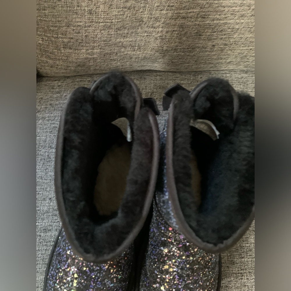 Classic mini bow cosmos Ugg - Picture 4 of 4